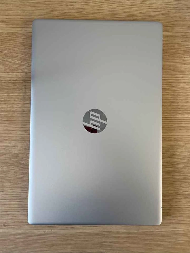2025 HP 17.3" Laptop - Intel Core 7 - 16GB RAM + Dock - photo 5