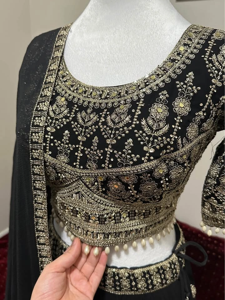 ✨ Brand New 3-Piece Black Lehenga ✨ - photo 4
