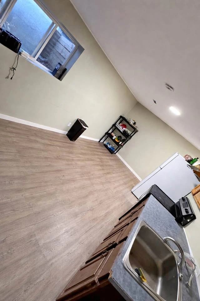 Private room for rent