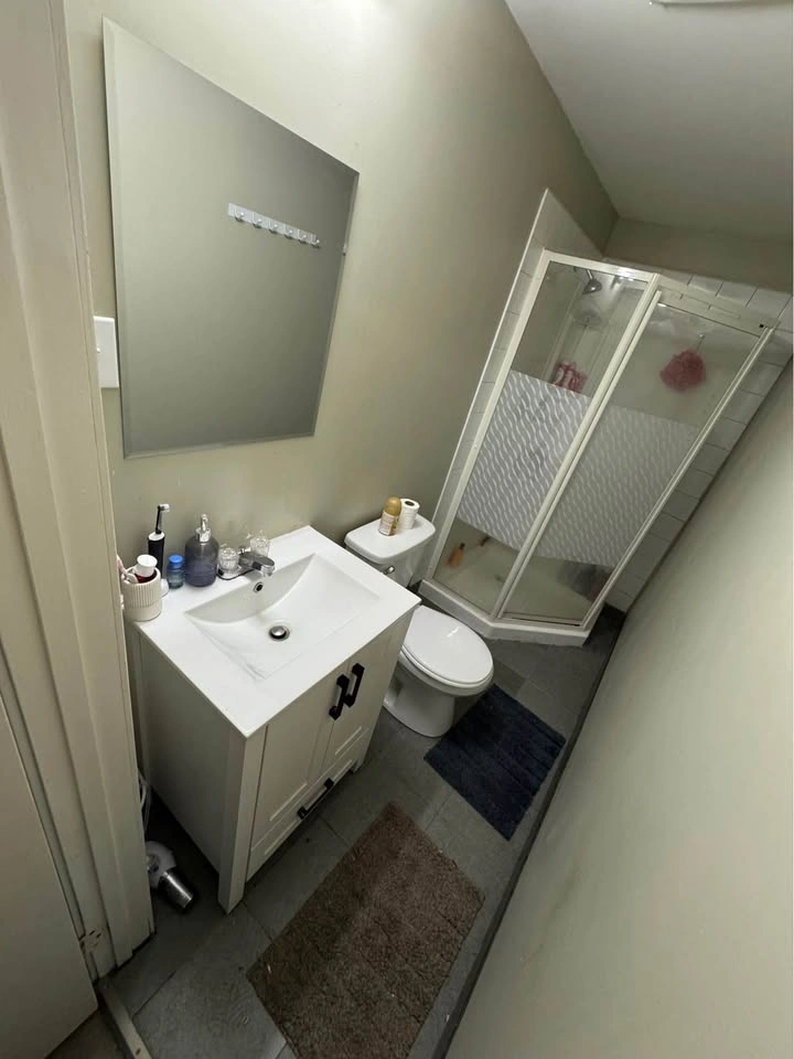 Private room for rent - photo 2
