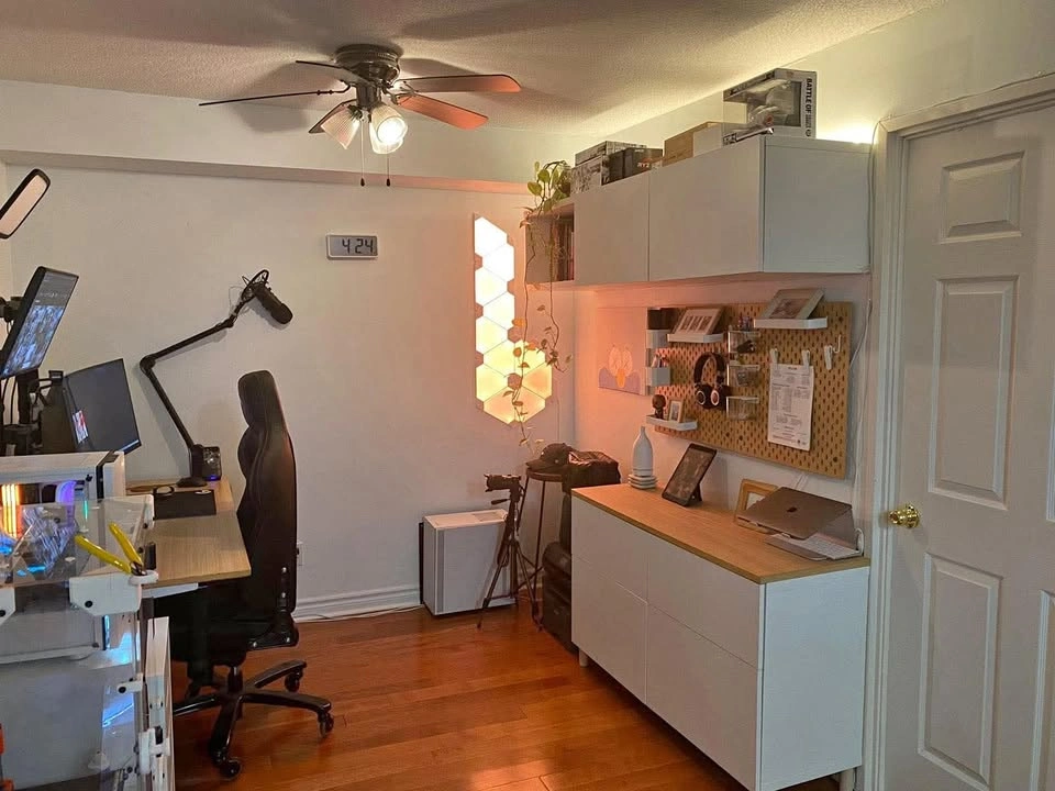 Private room for rent