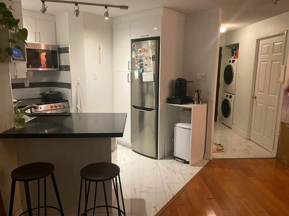 Private room for rent - photo 5