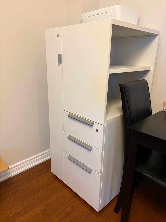 Moving Sale - Brampton - Contact ASAP. Everything Should go - photo 5