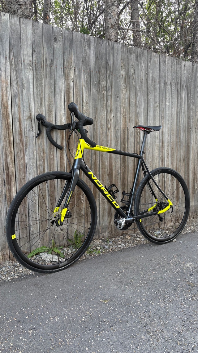 Norco Valence 58 size road bike like NEW - photo 4