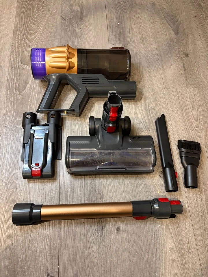 Cordless Vacuum Cleaner - photo 2