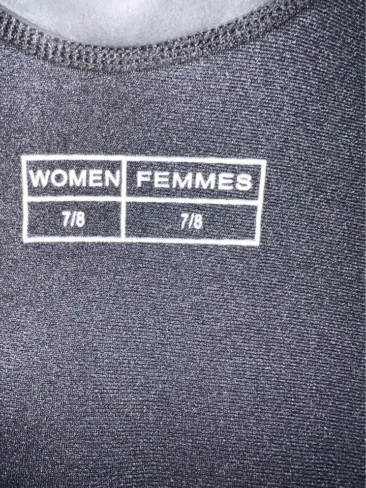 Ladies Wetsuit size 7/8 image indicator(3)