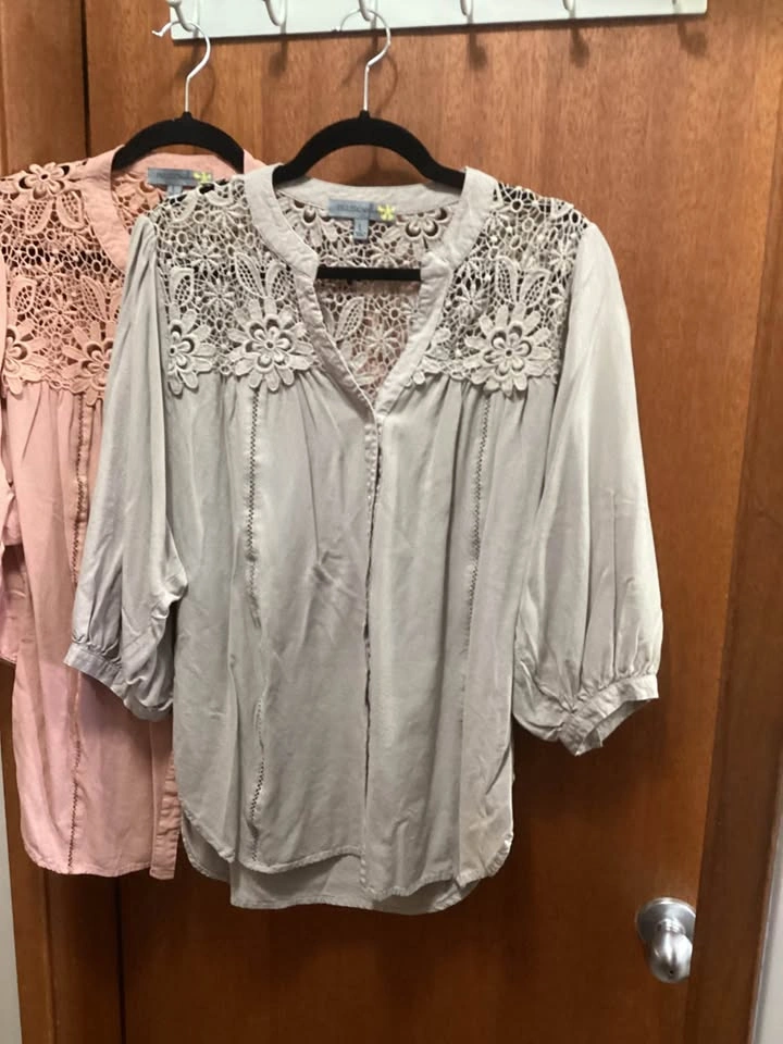 Ladies Blouse - photo 2