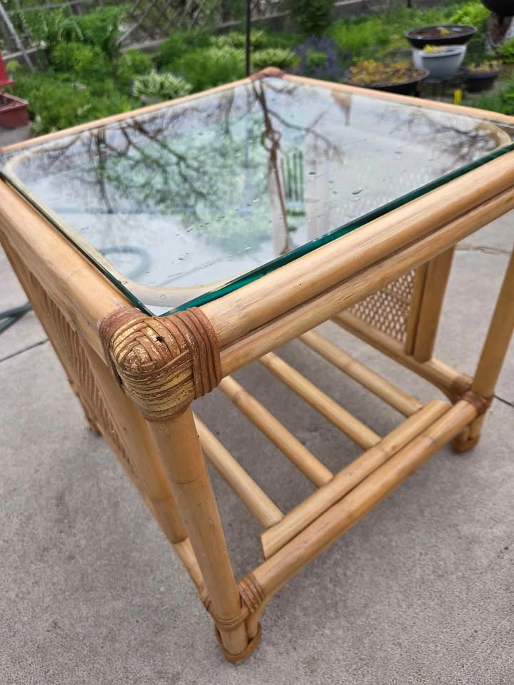 Mid-Century Modern Bamboo & Rattan Accent Table w/ Glass Top - photo 2