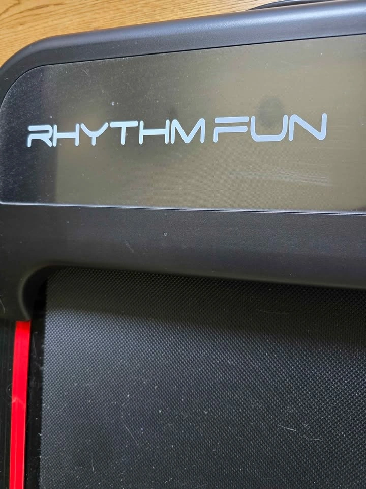 RHYTHM FUN M4138A Walking Treadmill - photo 3