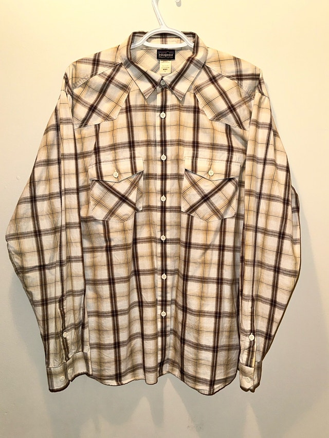 Patagonia Organic Cotton Plaid Button Down Shirt - Large