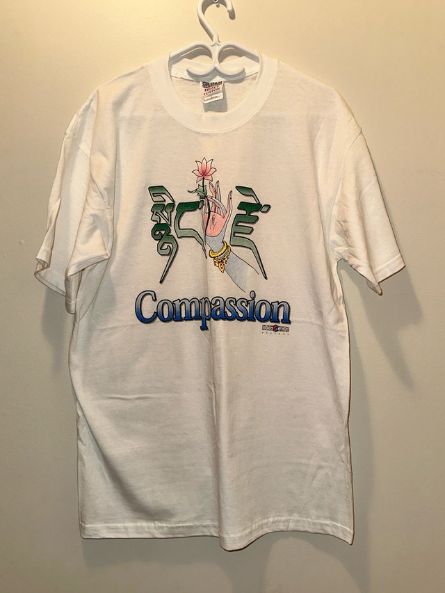 Vintage Norsang Designs Compassion Graphic T-Shirt - Large