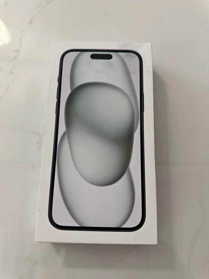 iPhone 15 Plus - Like New Condition