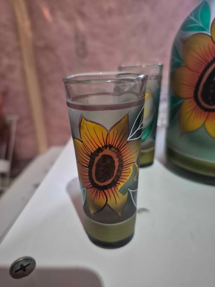 Hand Painted Mexican Glassware Tequila Decanter - photo 2