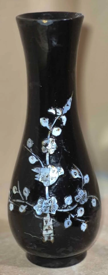 Vintage Vietnamese lacquer Wooden Vase - photo 2