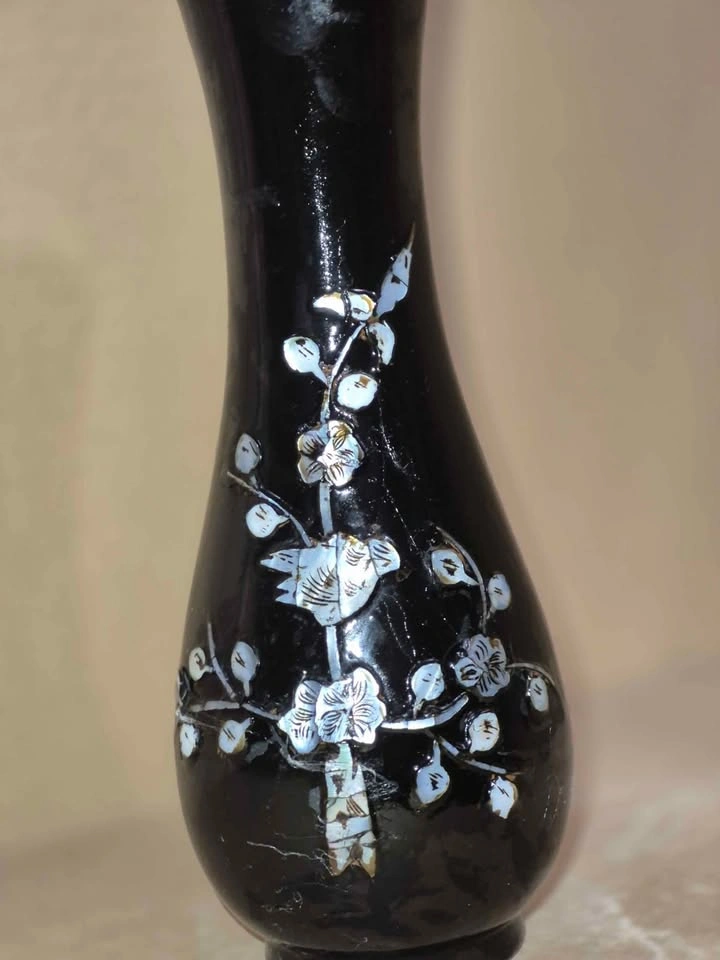 Vintage Vietnamese lacquer Wooden Vase - photo 4