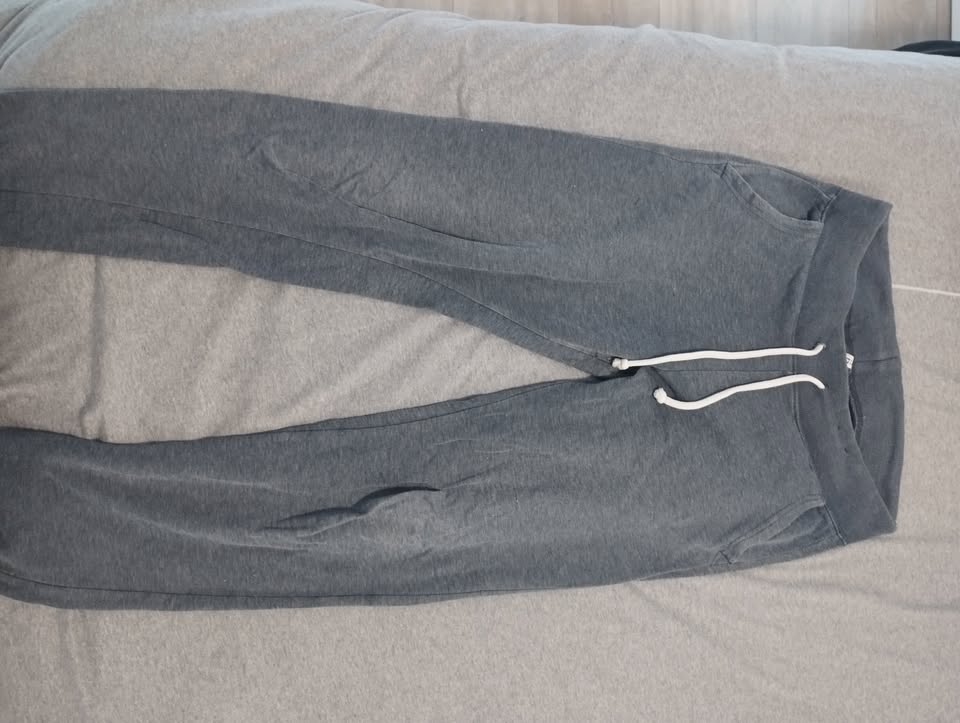 Free Bag of Clothes - photo 2