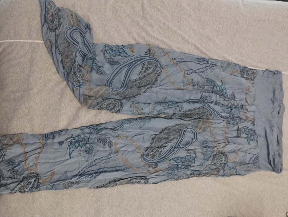 Free Bag of Clothes - photo 3