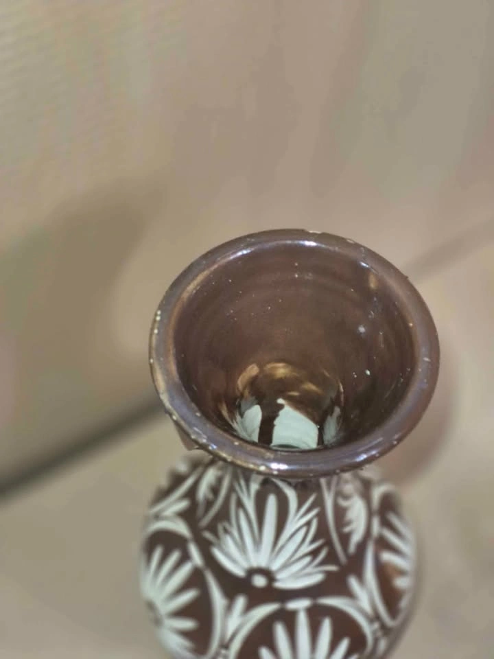 Sarawak Carved Ceramic Vase - photo 4