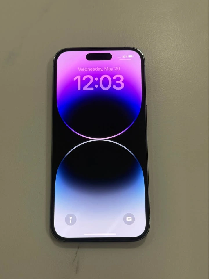 iPhone 14 Pro - Like New - photo 2