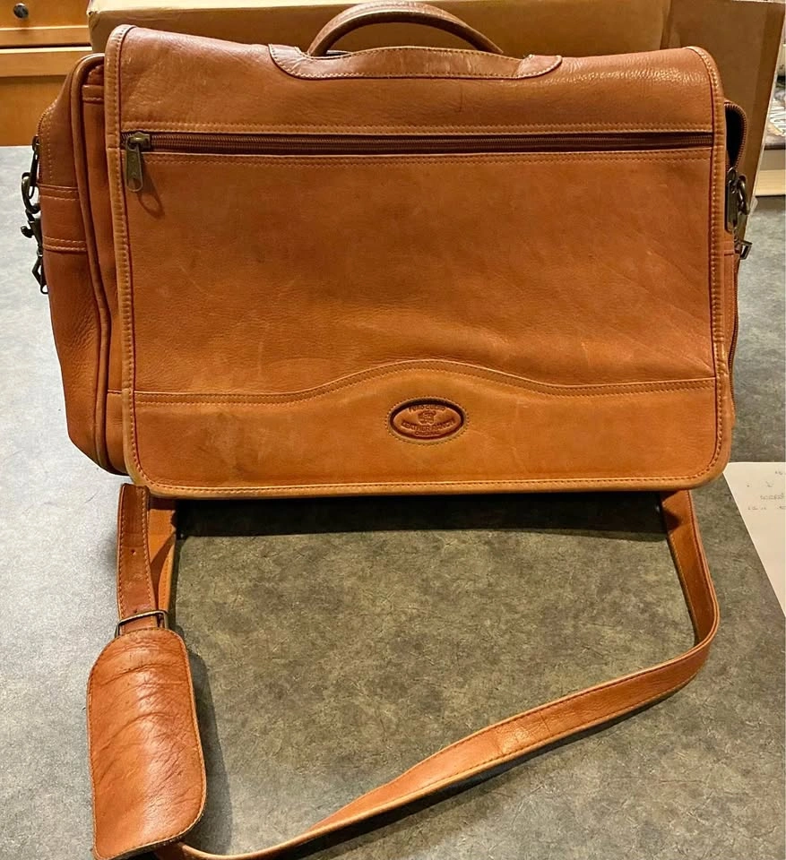 Puro Cuero Leather Ranch Original – Large Messenger Bag
