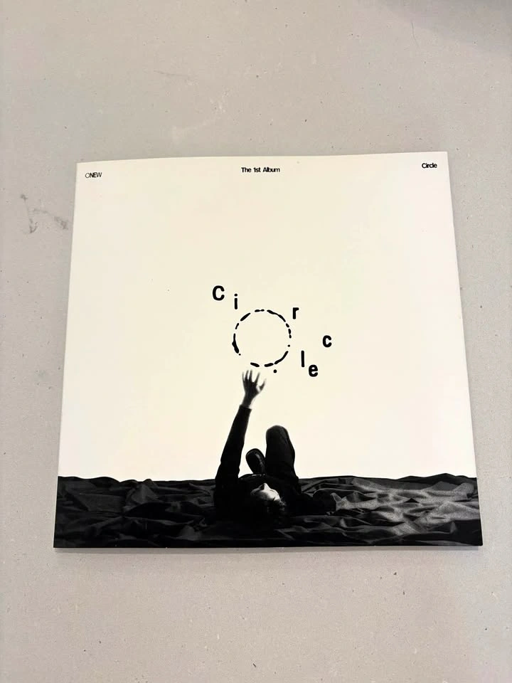 ONEW Circle The 1st Album Photo Book Ver. No Photo Card