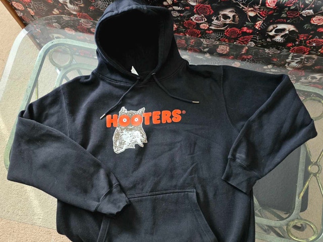 Hooters Hoodie - photo 2