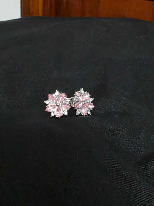 Flower Shape Earrings with Pink and Clear Gems - photo 5
