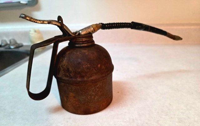 Oil Can Oiler - photo 3