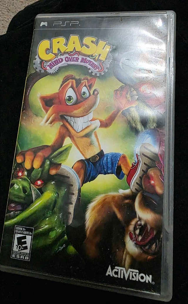 Crash Mind Over Mutant PSP