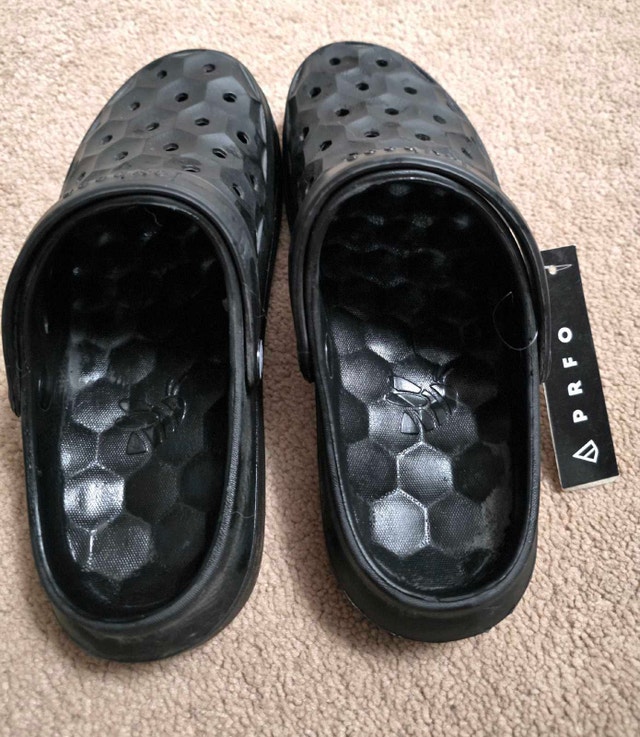 PRFO Black Clogs - New Condition - Size 8 - photo 4