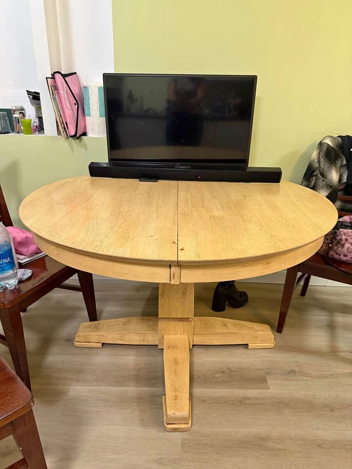 Dining Table with 4 Chairs