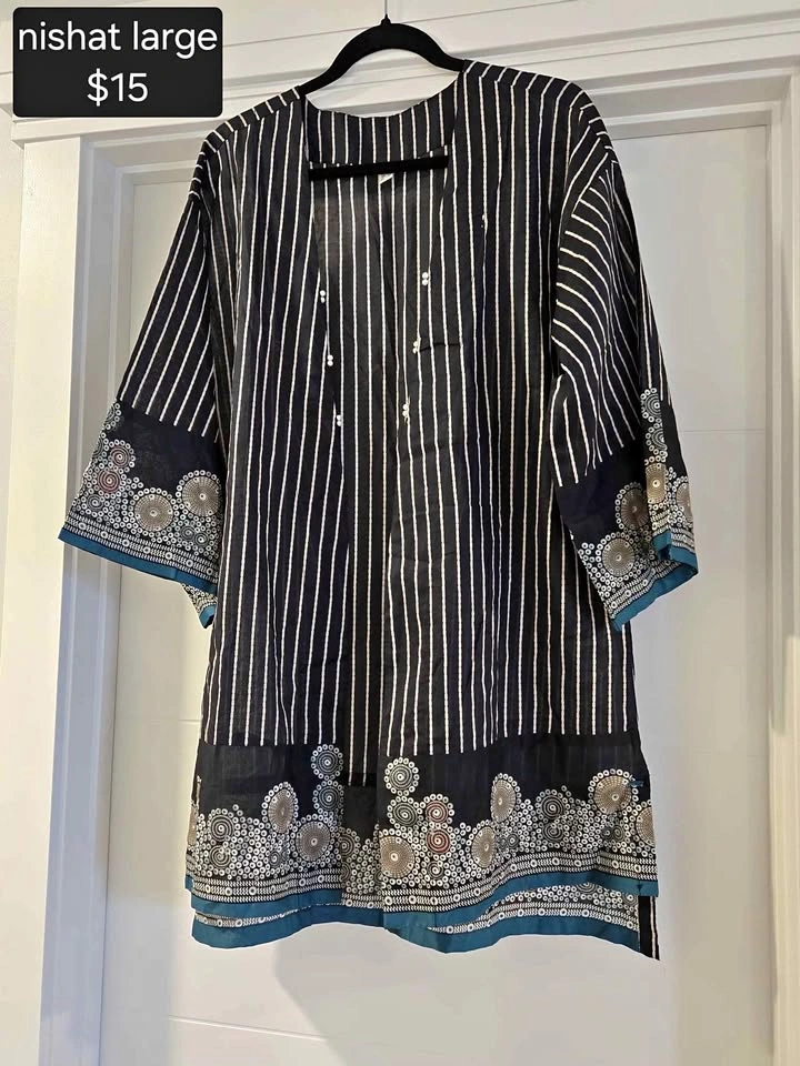 SUMMER NISHST LAWN GOWN LARGE