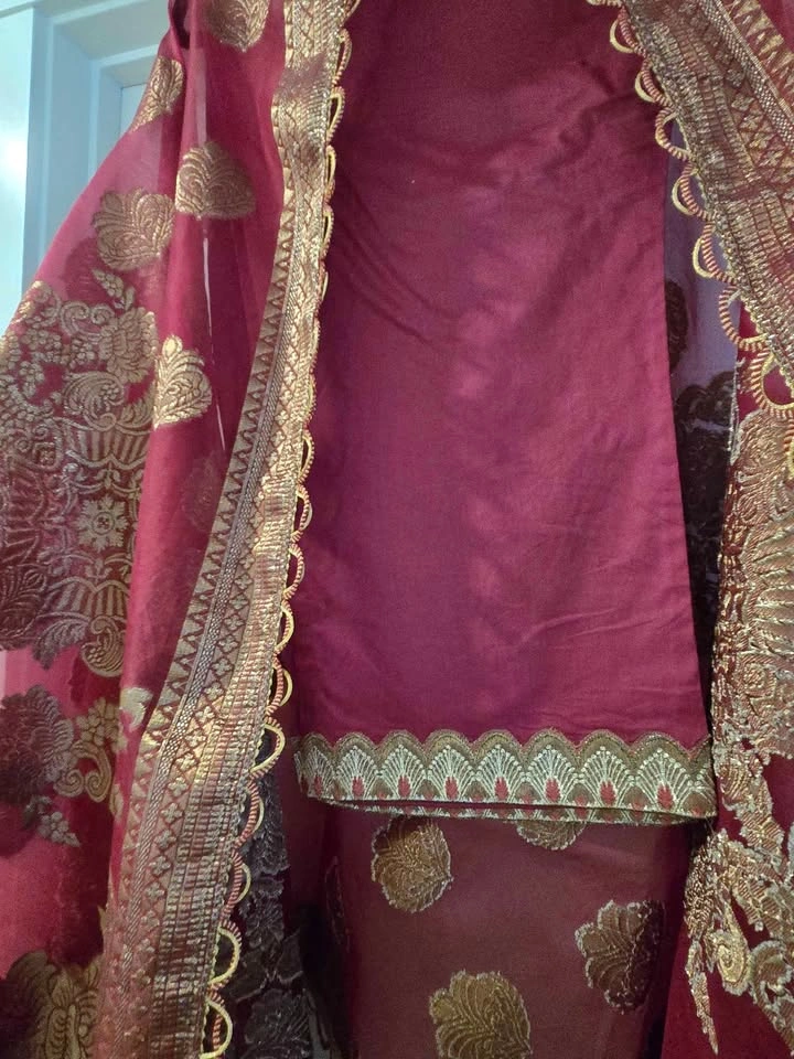 Eid Summer Embroidered Dress with Banarsi Dupatta - photo 3