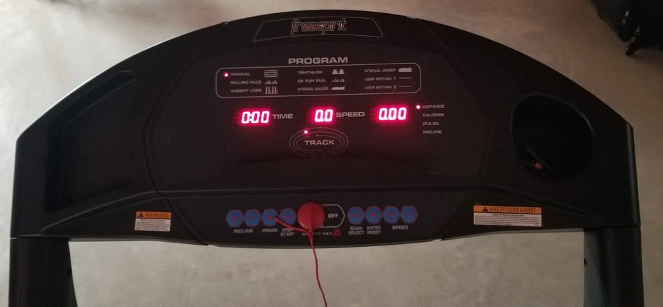 Like New FreeSpirit Foldable Treadmill – Excellent Condition - photo 3