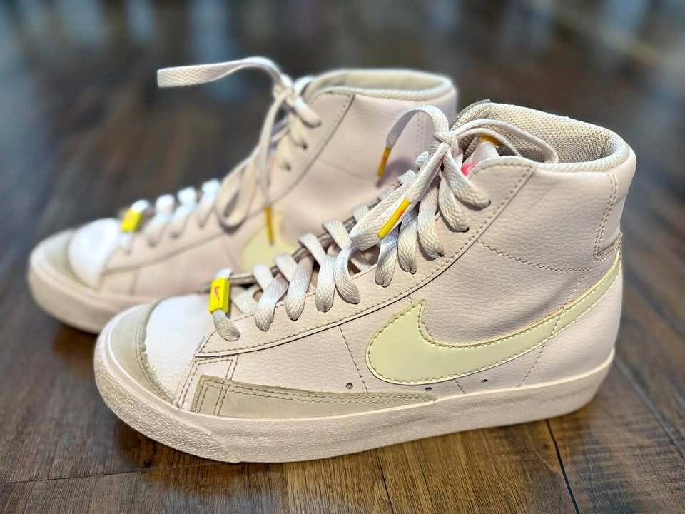 Nike Blazer Women’s Shoes - Excellent Condition Size 7.5