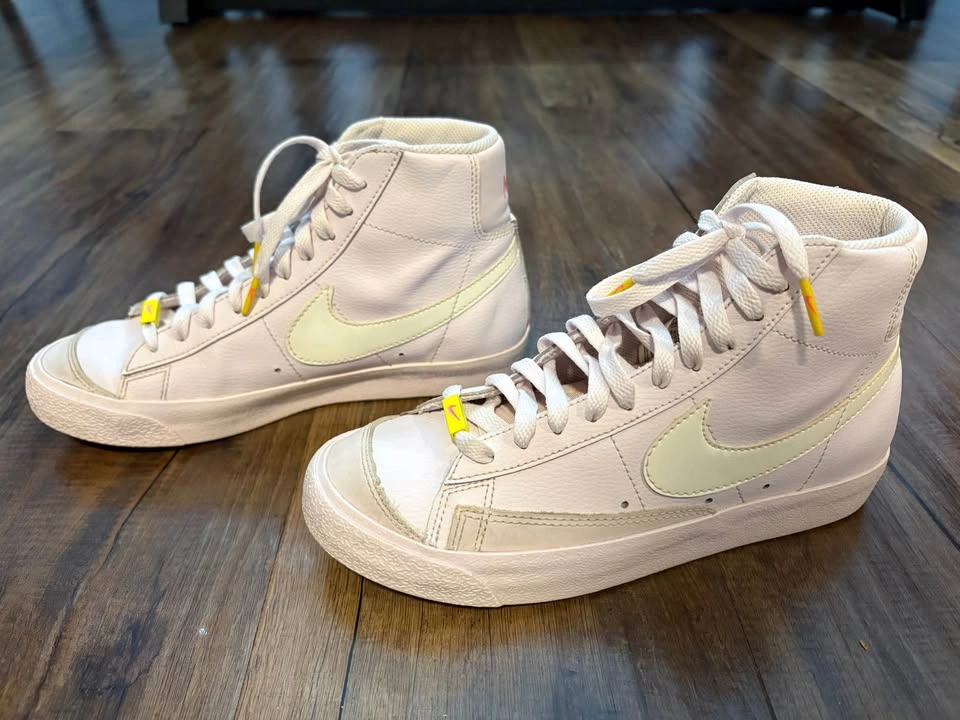 Nike Blazer Women’s Shoes - Excellent Condition Size 7.5 - photo 2