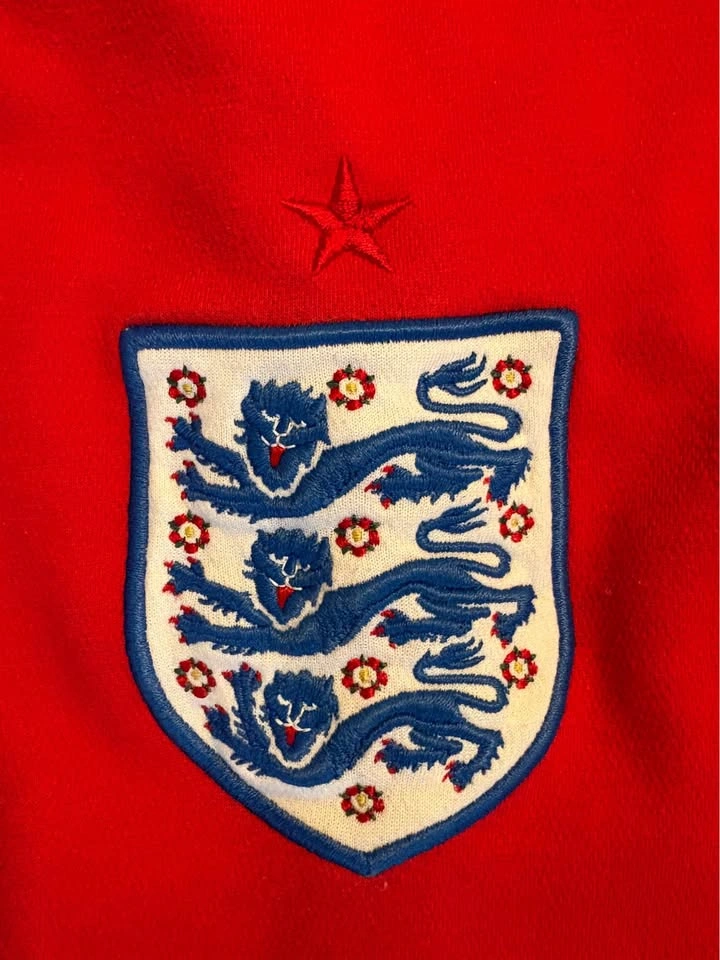 England Jersey - 2010 Umbro Away Kit - photo 2