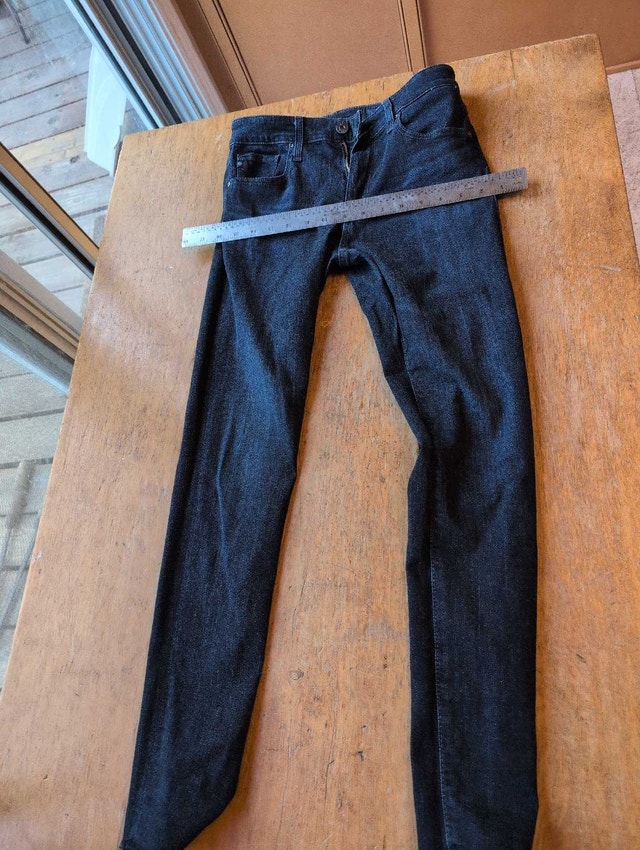 AG Jeans The Farrah Skinny Ankle Size 26R