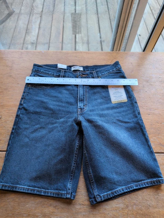 Levi Strauss Denim Shorts 30 waist nwt
