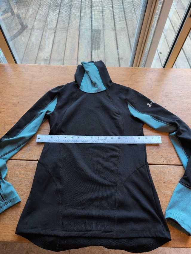 Under Armour Top woman's extra small thermal