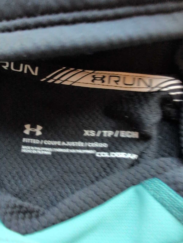 Under Armour Top woman's extra small thermal - photo 2