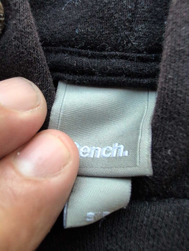 Bench Hoodie mens small black - photo 2