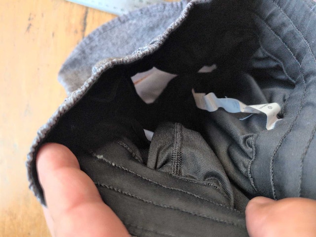 Lululemon Shorts - Size 2 - photo 4