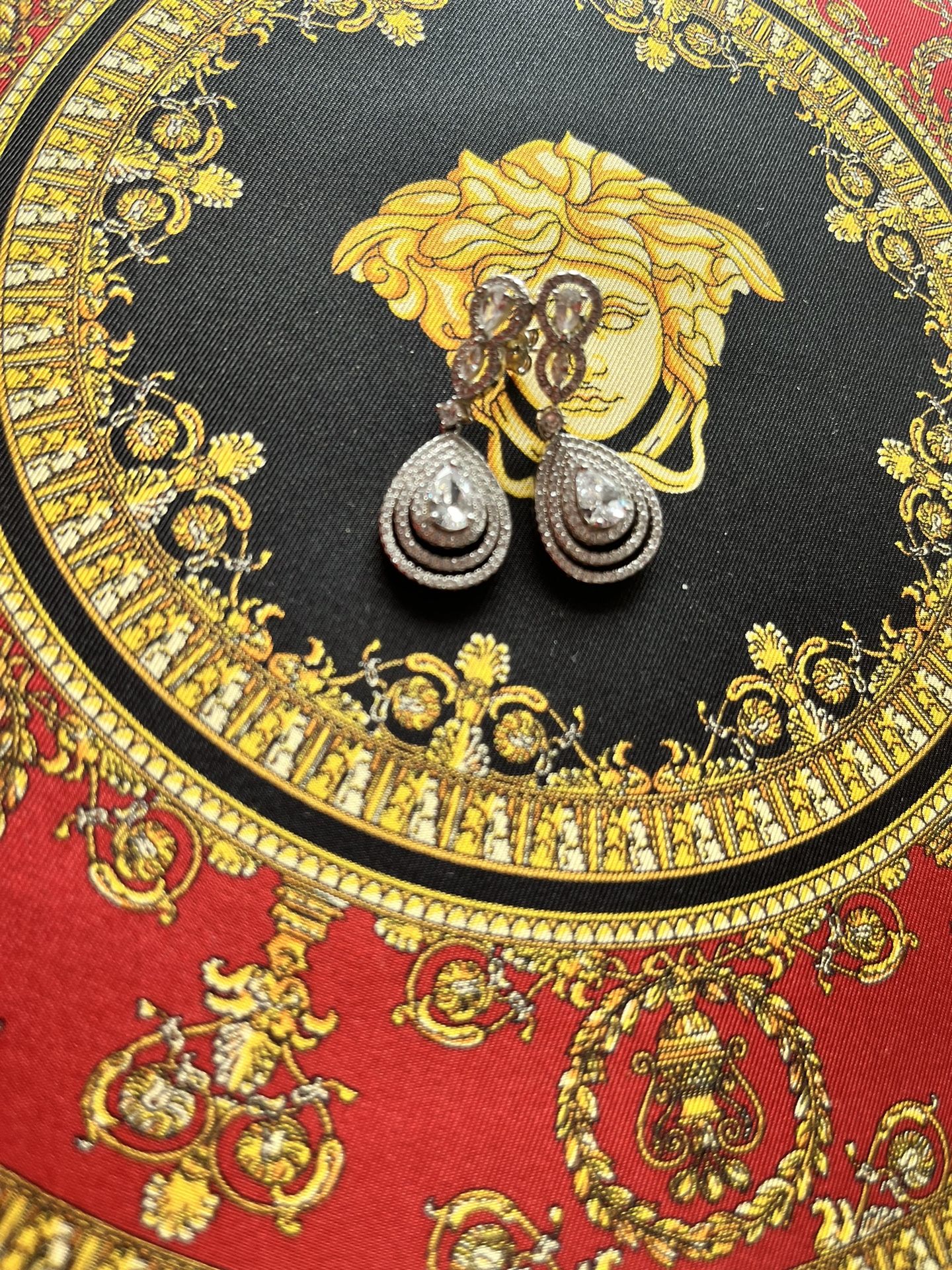 High End Boutique Diamond Like Silver Drop Earrings