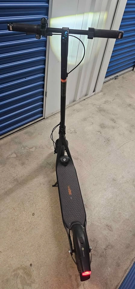 SEGWAY NINEBOT F2 - photo 4