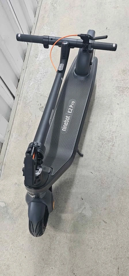 NINEBOT E2 PRO - photo 4