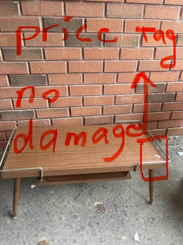 Mid Century/ Retro Vintage Coffee Table w/ Shelf - photo 2