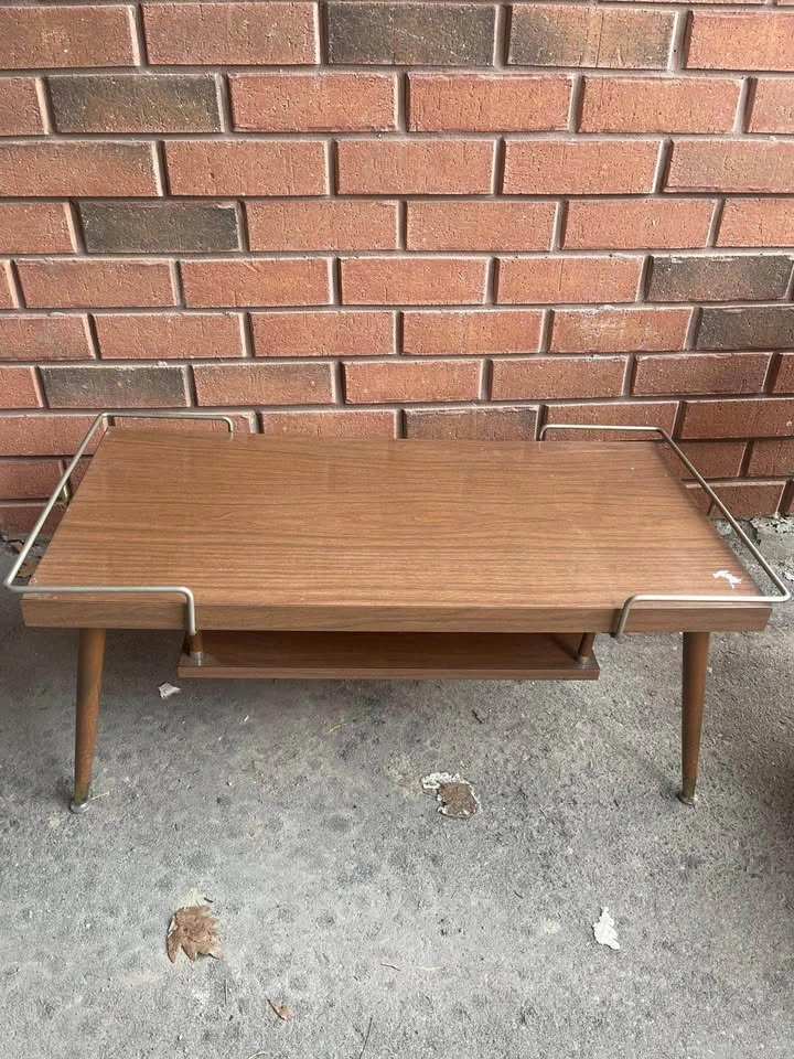 Mid Century/ Retro Vintage Coffee Table w/ Shelf - photo 3