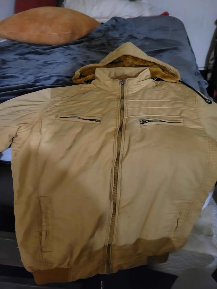ZARA MENS XXL BEIGE COAT WITH BEIGE FLUFF ON THE INTERIOR - photo 2