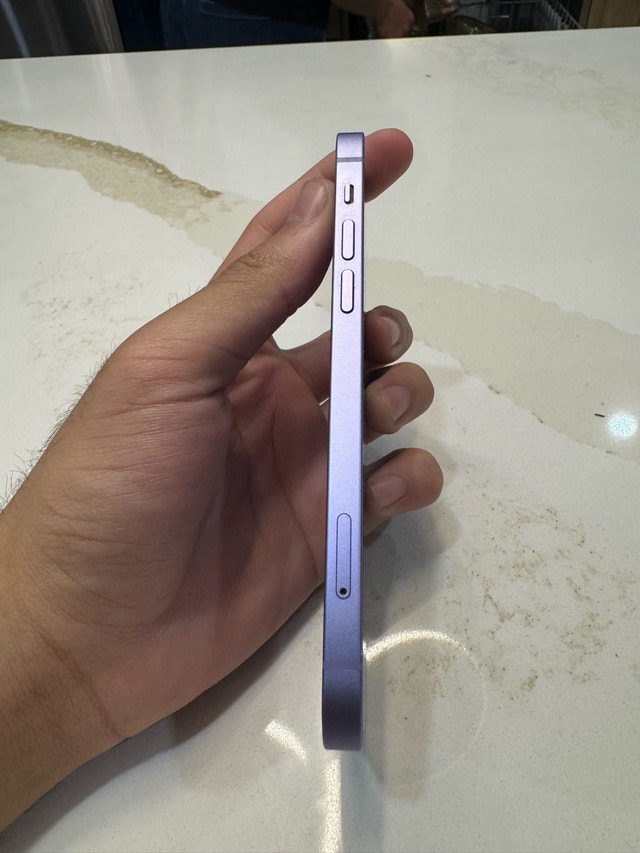 iPhone 12 64gb - 85% battery health - photo 3